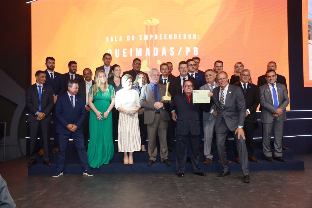 Carlinhos de Tião conquista a edição nacional do Prêmio Sebrae Prefeito Empreendedor