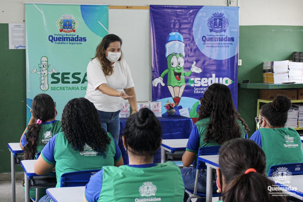 Prefeitura de Queimadas promove o Programa de Proteção e Promoção da Saúde Menstrual nas escolas municipais